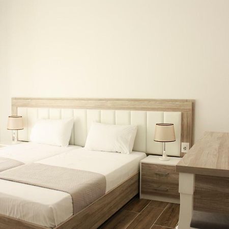 Alexandra'S Apartments Saranda Dış mekan fotoğraf